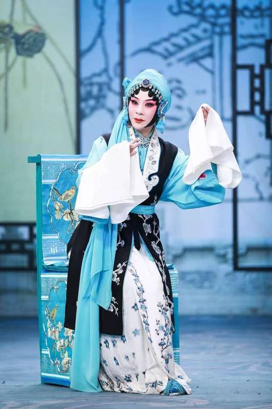  文化传承之痛与国际破局：梅花奖如何重构戏曲出海逻辑 文化旅游