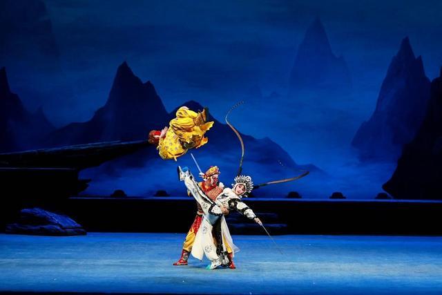  文化传承之痛与国际破局：梅花奖如何重构戏曲出海逻辑 文化旅游