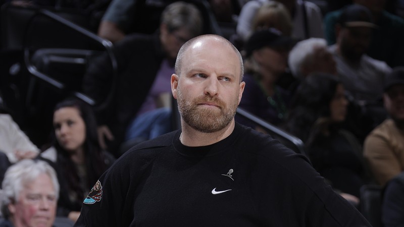  从里弗斯下课看NBA教练价值重构：战术体系时代的选帅逻辑 体育新闻