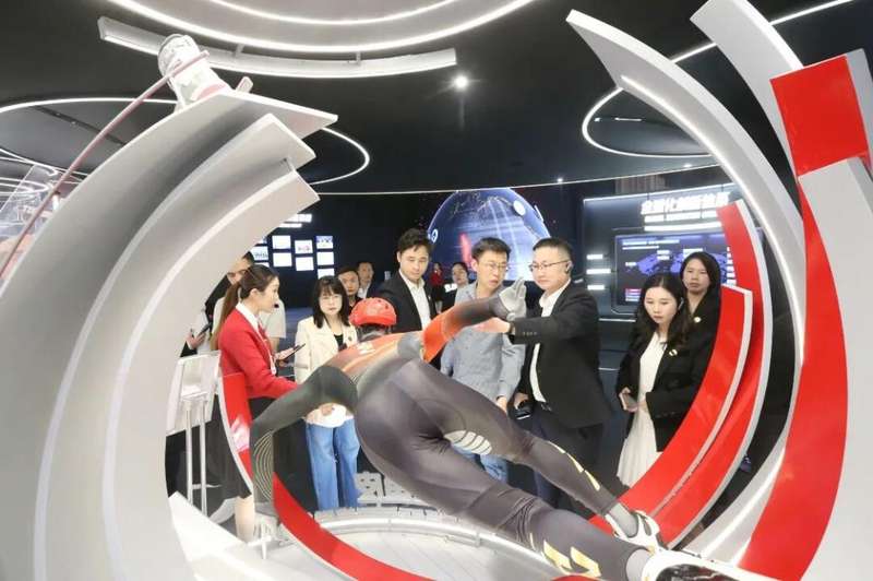  青春担当·青年力量：厦门青年突击队点燃重点项目攻坚引擎 新闻