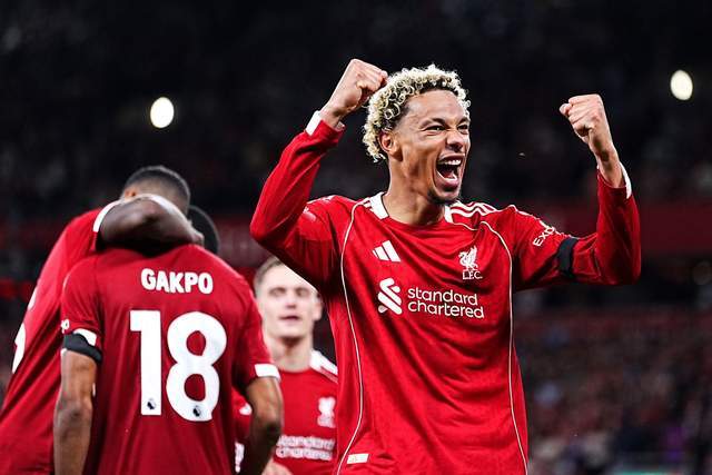  【战术深度】登贝莱与萨拉赫的边路博弈：欧冠1/4决赛的技术密码 体育新闻