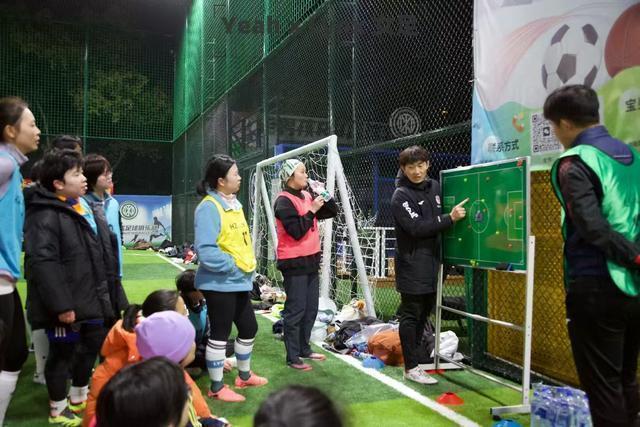  从草根到职业联赛：浙大状元叶安钊的足球青训技术解构与实战方法论 体育新闻